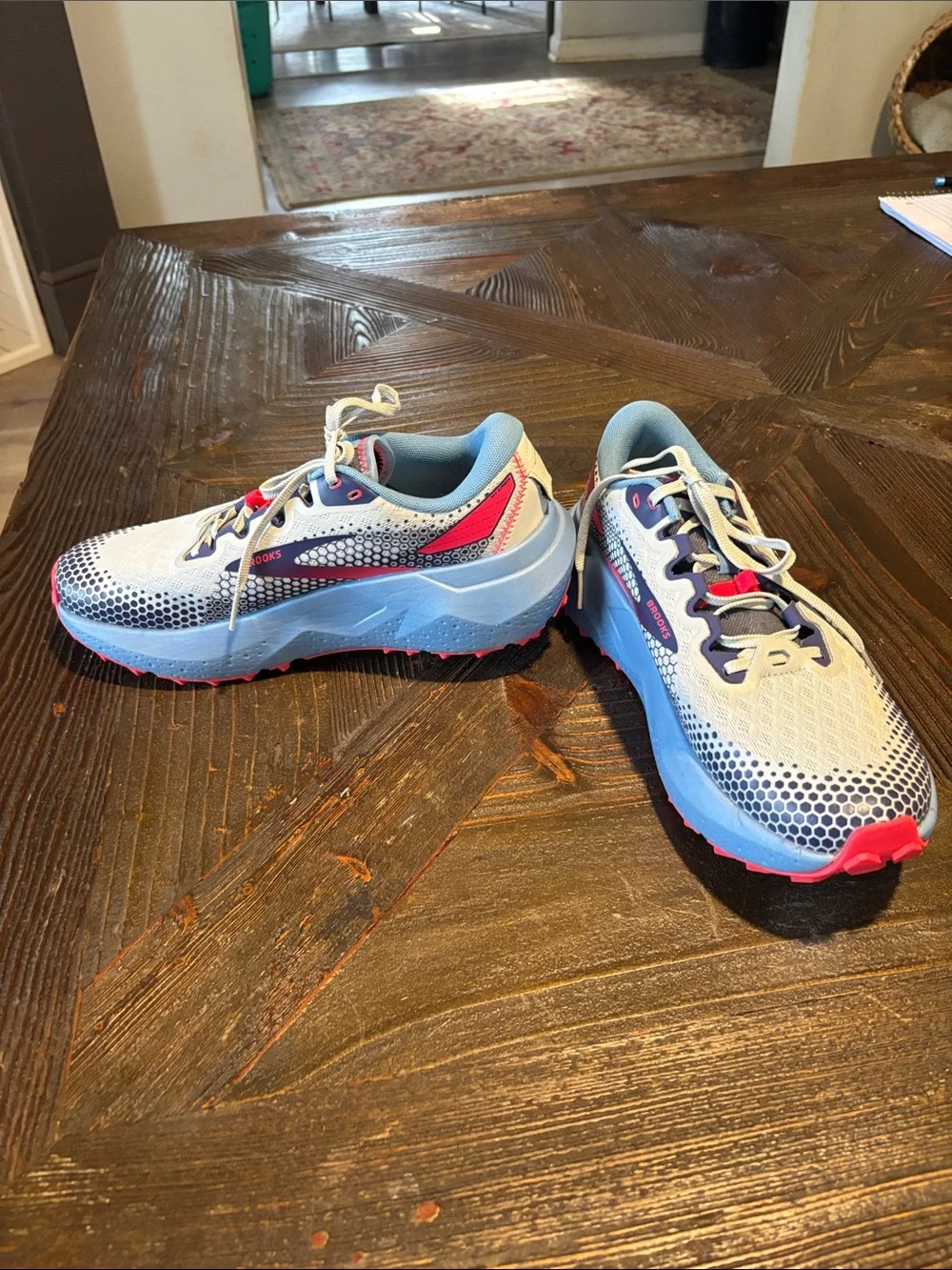 Brooks Caldera 6 Trail Women's Light Blue, White & Pink Shoes-NWOT or box